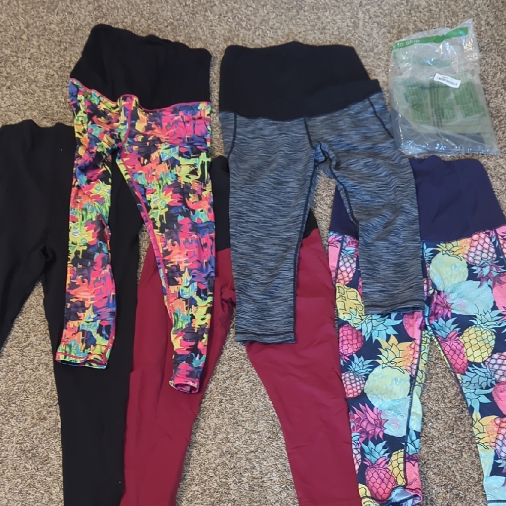 Maternity Leggings and Capris Bundle 6